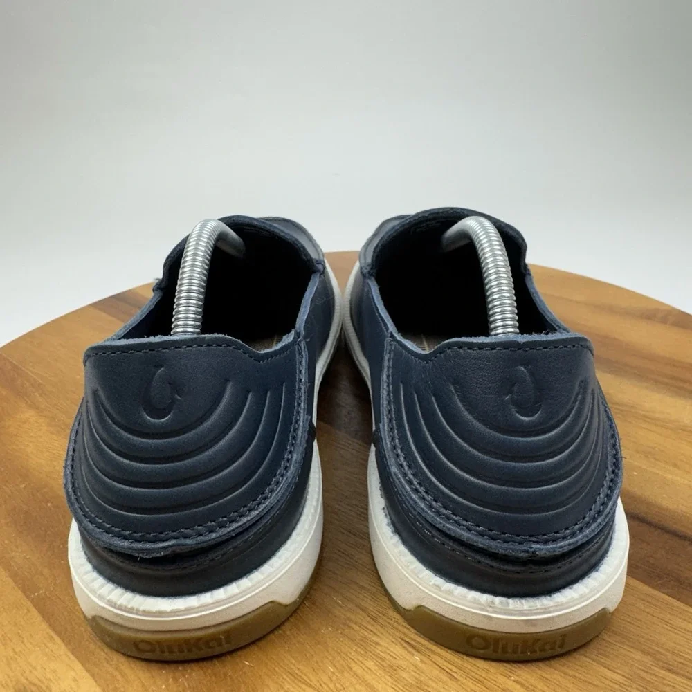 OluKai size 11